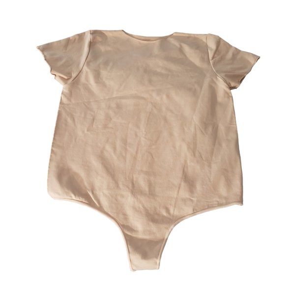 CT763 Skims NWOT Essential Crew Neck Short sleeve Bodysuit Thong Clay - Picture 1 of 3